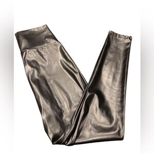 Boutique Faux Lesther Legging‎ Small